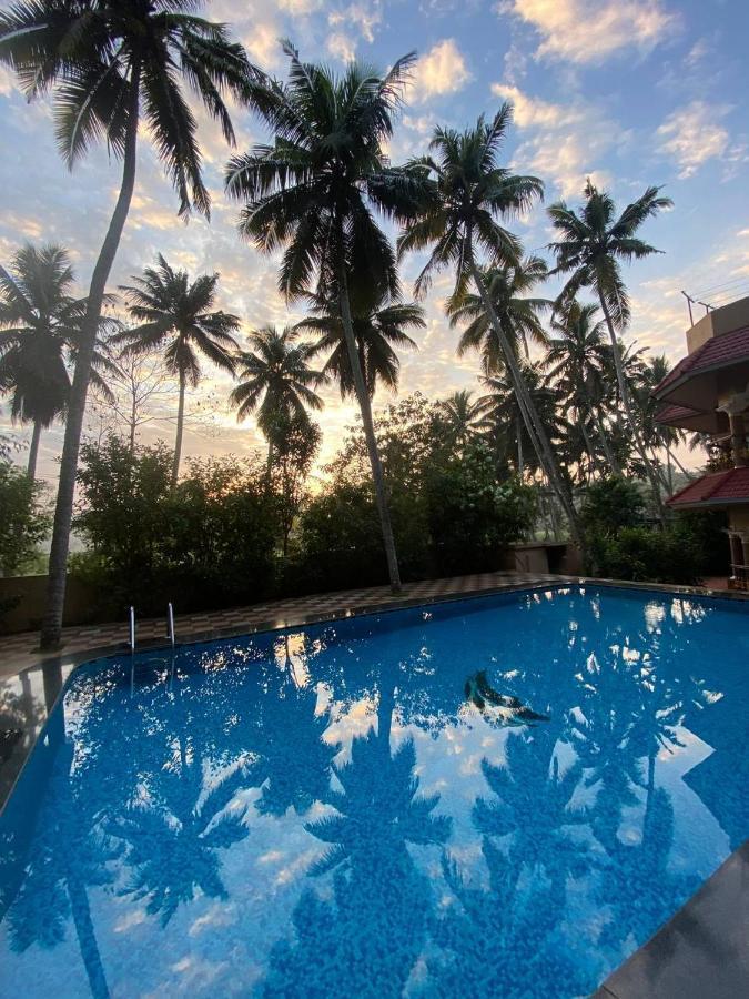 Ganesh Ayurveda Holiday Home Bed And Breakfast Ковалам Екстер'єр фото