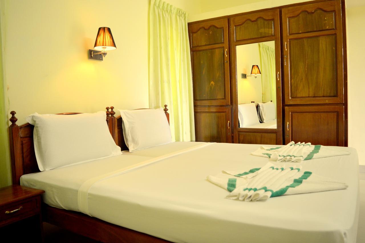 Ganesh Ayurveda Holiday Home Bed And Breakfast Ковалам Екстер'єр фото