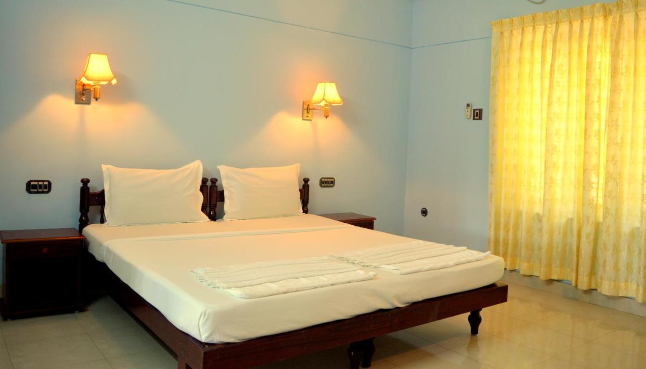 Ganesh Ayurveda Holiday Home Bed And Breakfast Ковалам Екстер'єр фото
